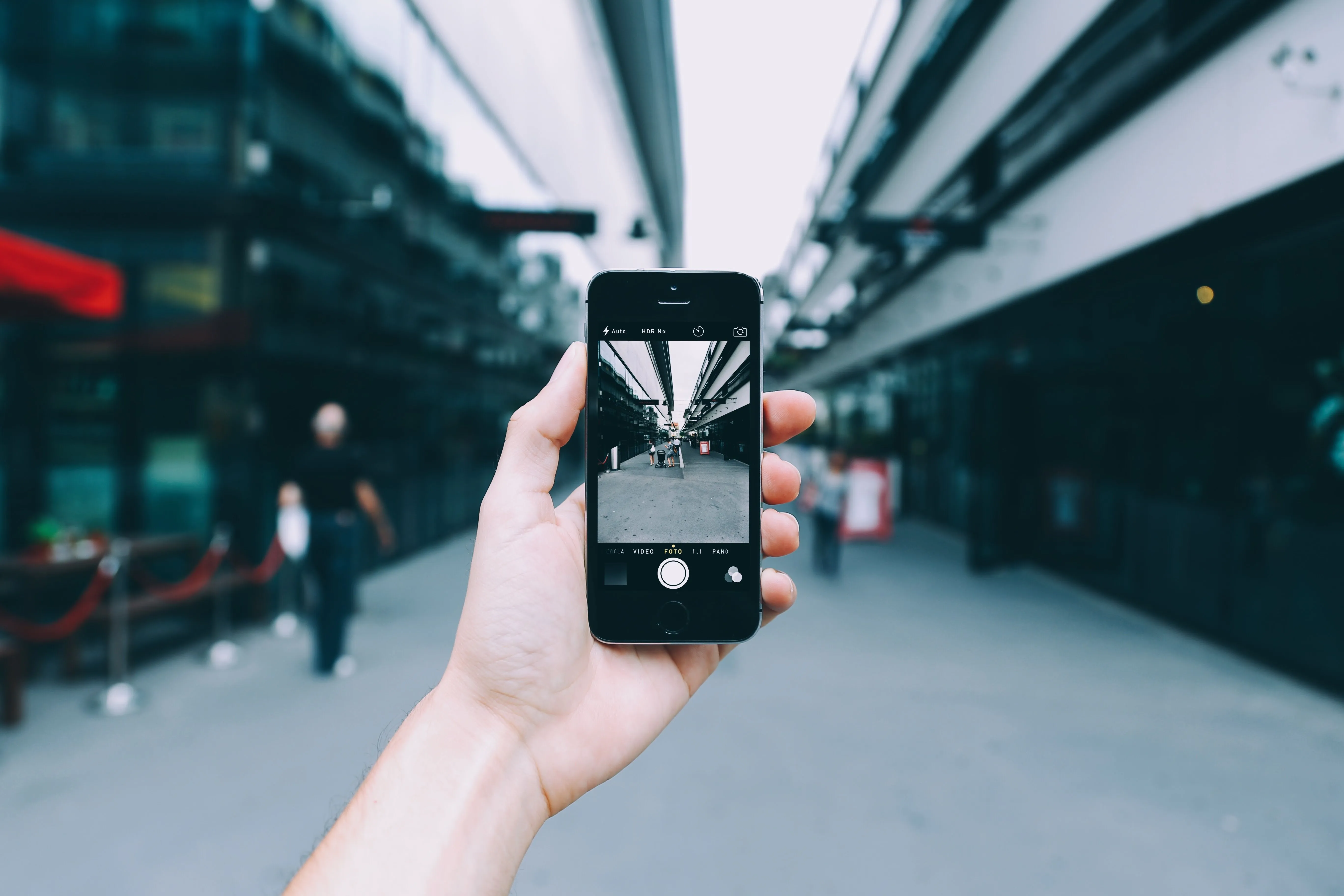 Does eSIM Drain Battery Life? 2026 Guide for International Travelers