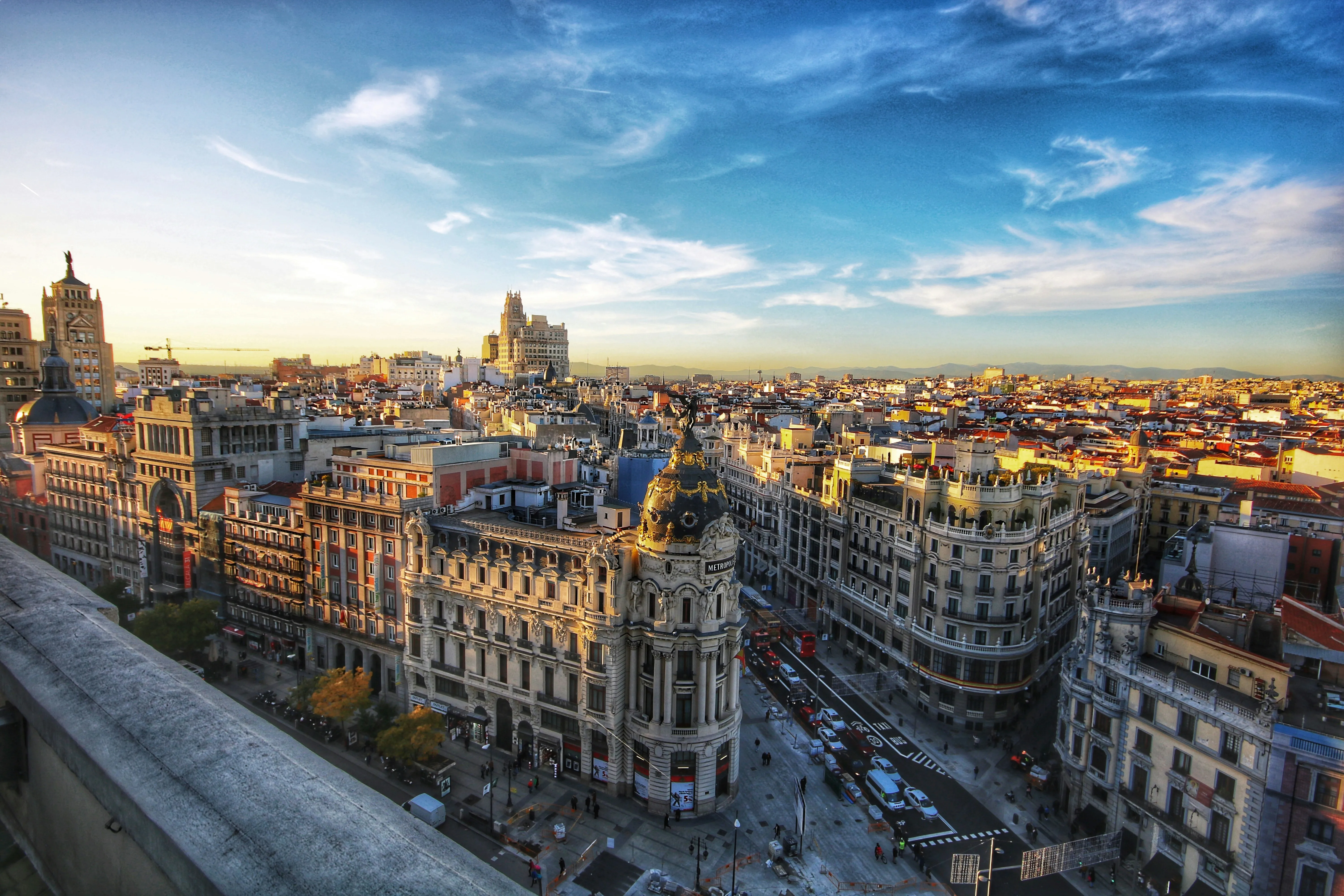 Best Travel eSIM for Spain 2026: Skip the Barcelona Airport SIM Traps