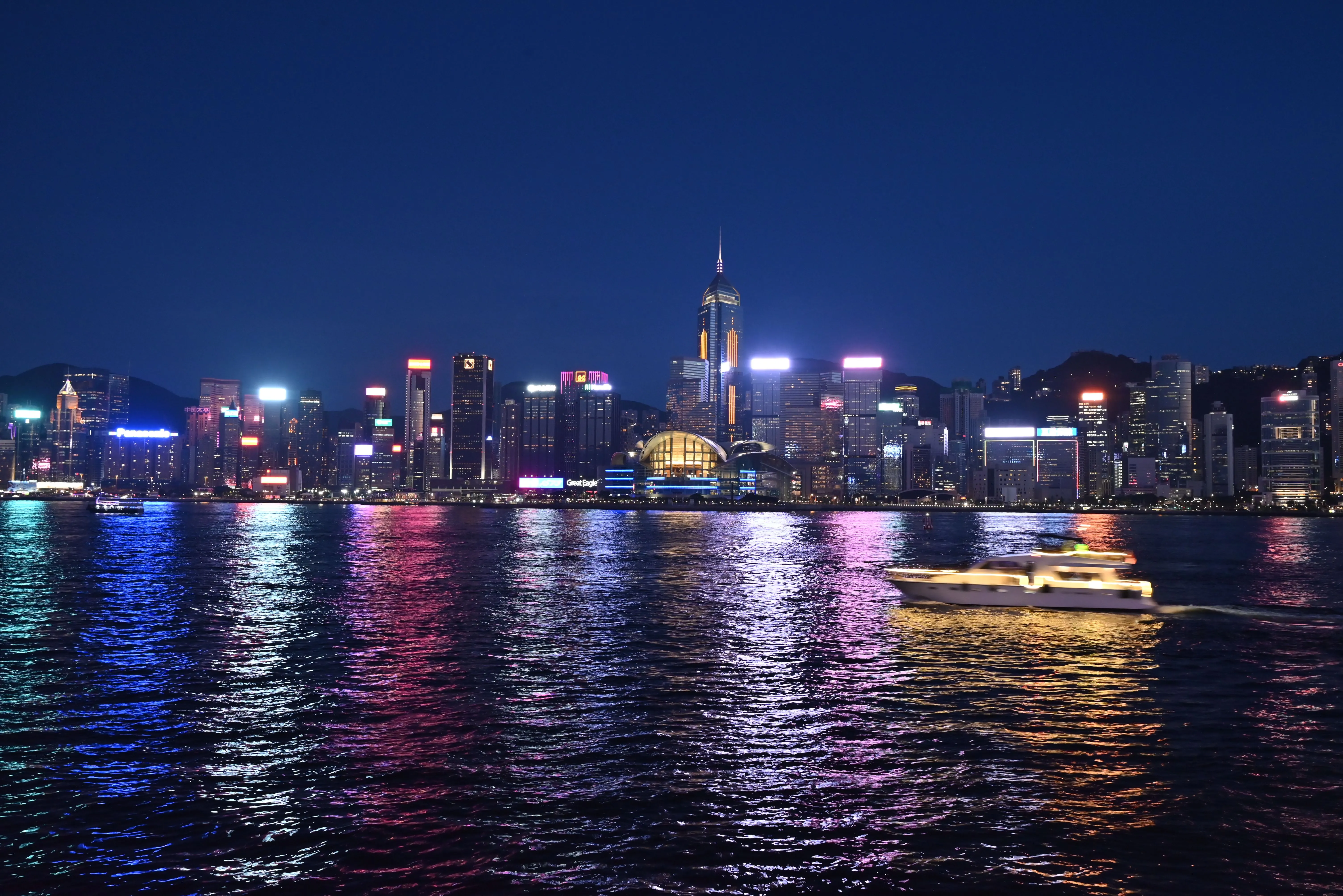 Best Travel eSIM for China 2026: Bypass the Great Firewall Without a VPN