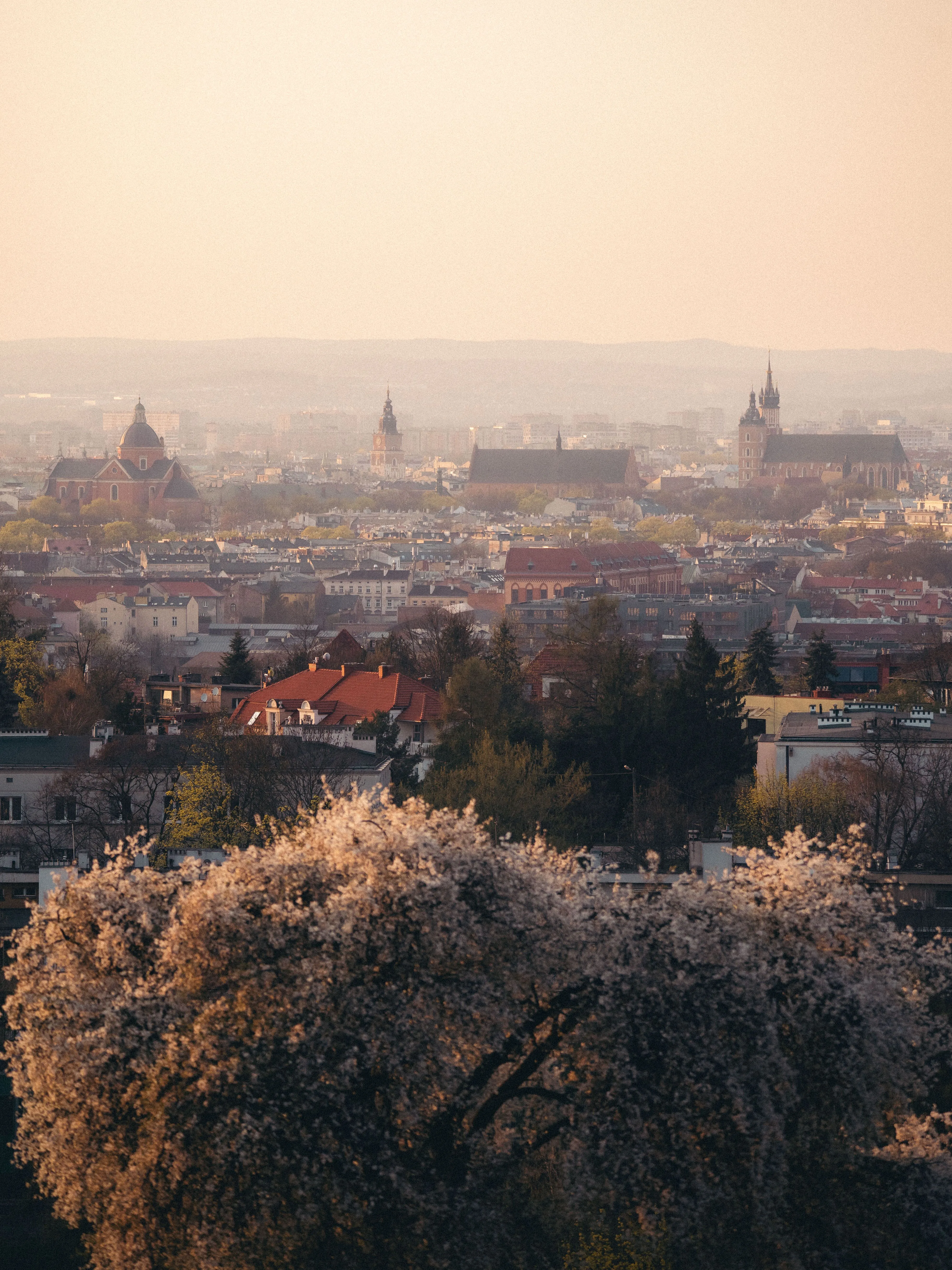 Best Travel eSIM for Poland 2026: Warsaw & Krakow Tourist Data Guide