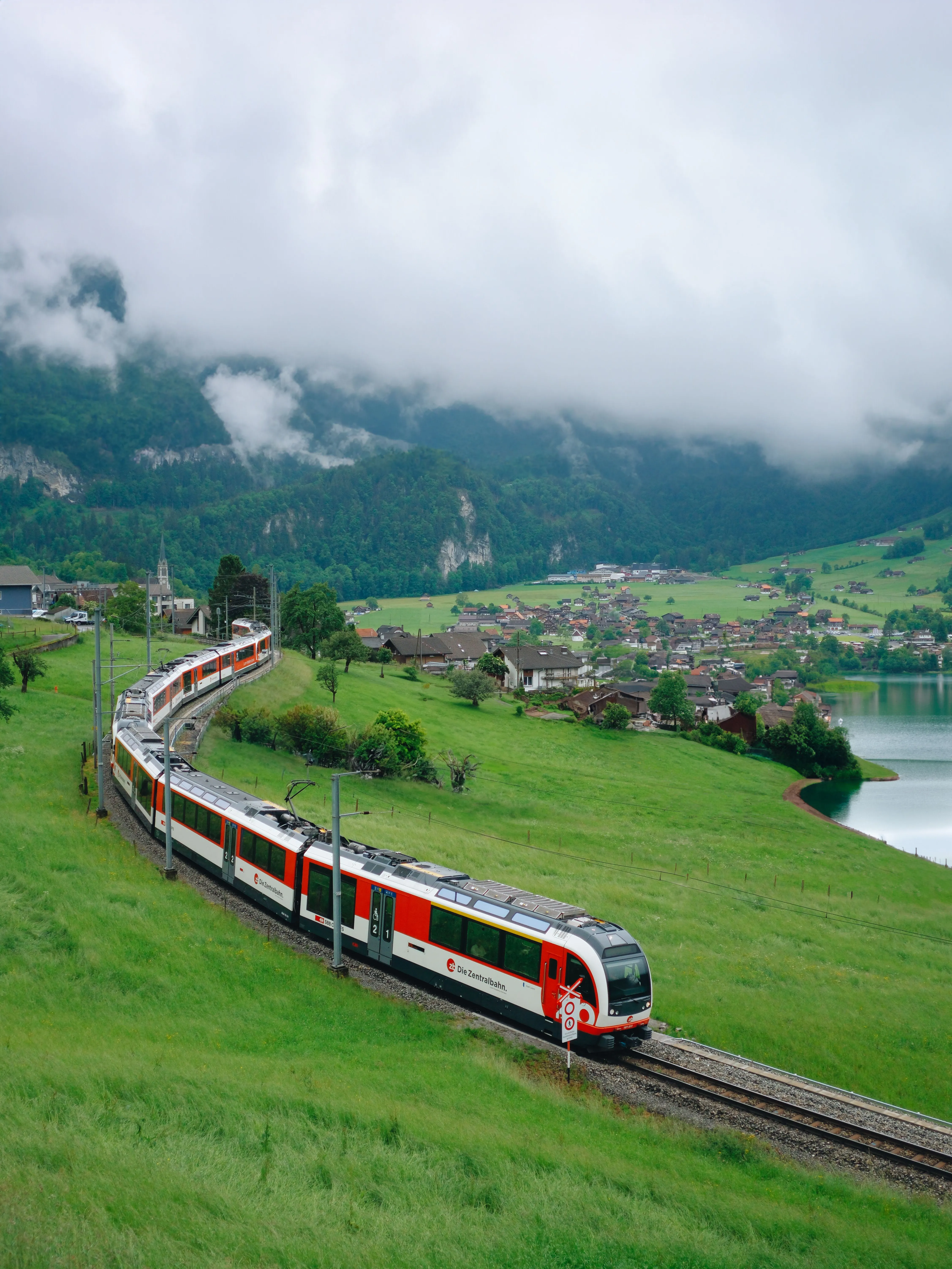 Best eSIM for France and Spain 2026: Cross-Border 5G Rail Travel Guide