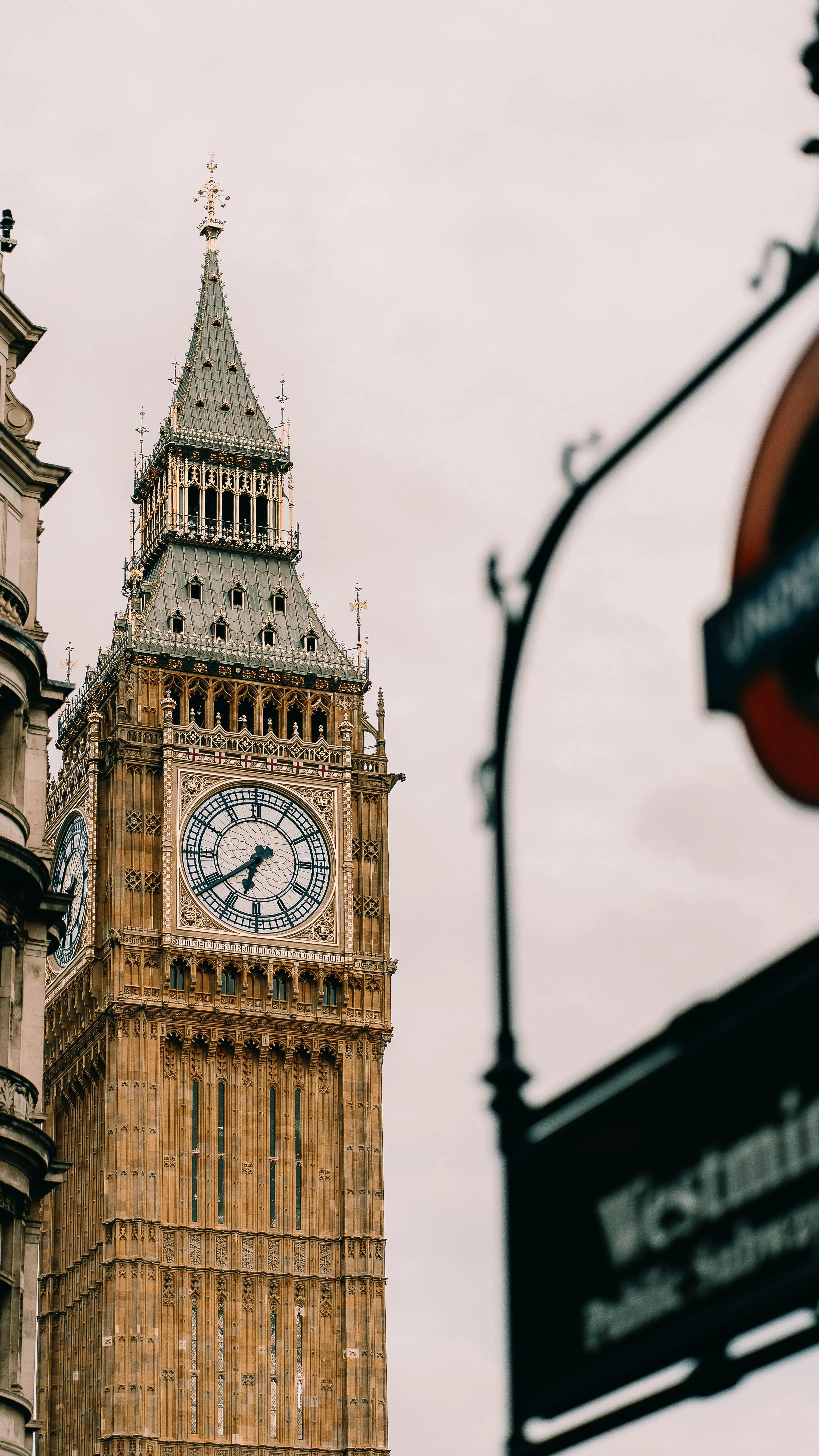 Best Cheap eSIM for UK Travel 2026: Get Instant 5G Data in London