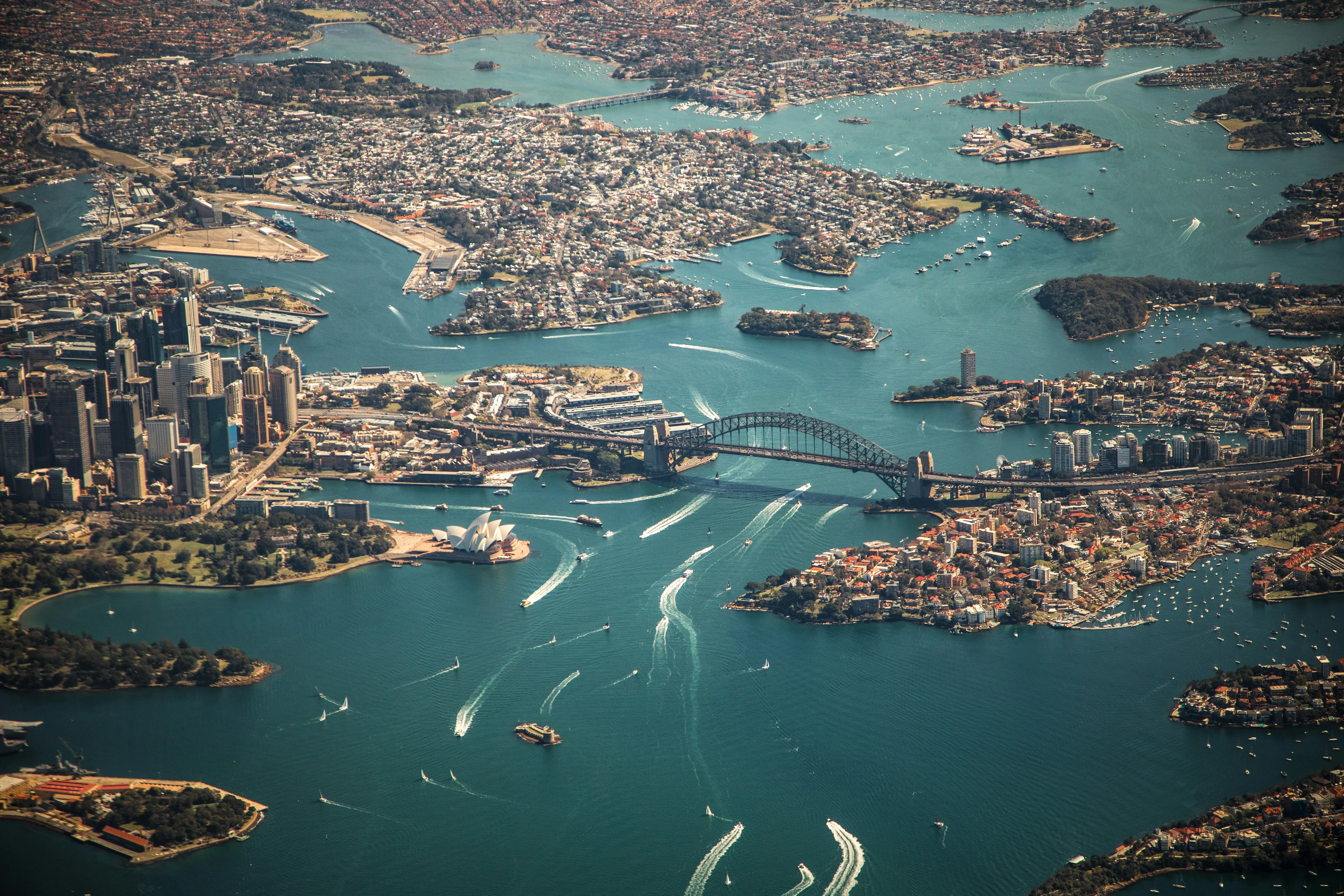 Best eSIM for Australia Travel 2026: Skip Expensive Sydney Airport Kiosks